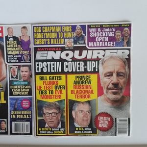 National Enquirer | Other | Lot Of 2 Oct 22 Tabloids Globe National